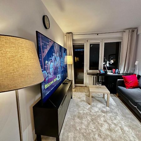 Decor 3 Metro Fast Wifi 1Gbs 80'Tv Hbo Disney Appletv Warszawa Zewnętrze zdjęcie