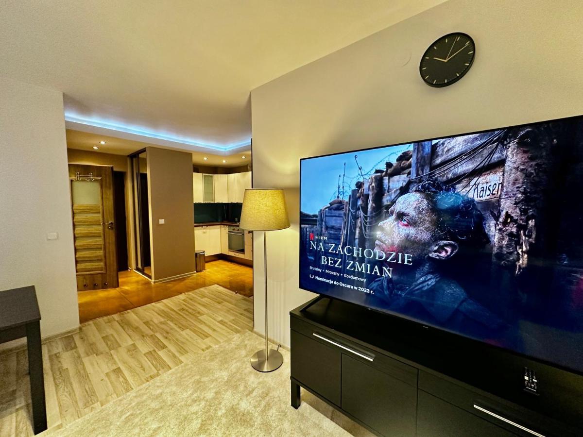 Decor 3 Metro Fast Wifi 1Gbs 80'Tv Hbo Disney Appletv Warszawa Zewnętrze zdjęcie