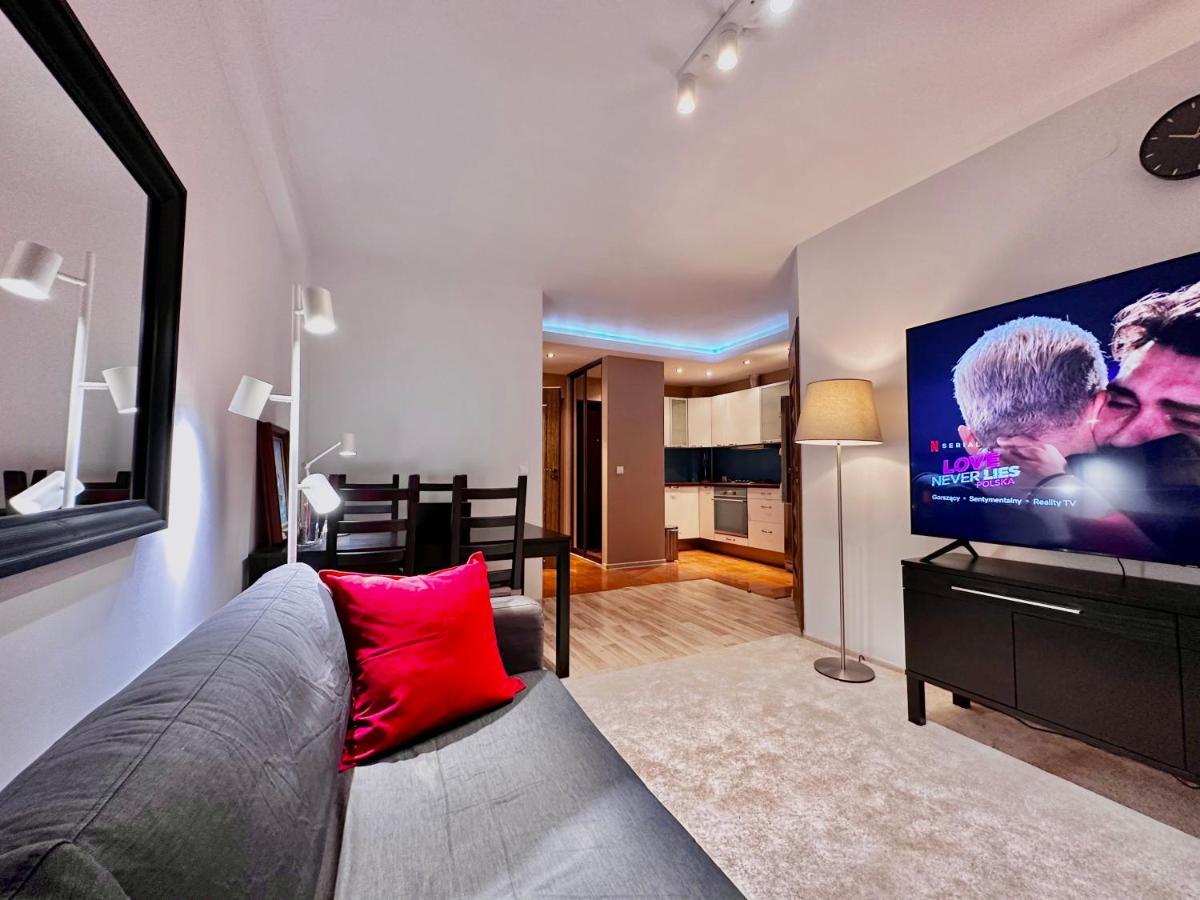 Decor 3 Metro Fast Wifi 1Gbs 80'Tv Hbo Disney Appletv Warszawa Zewnętrze zdjęcie