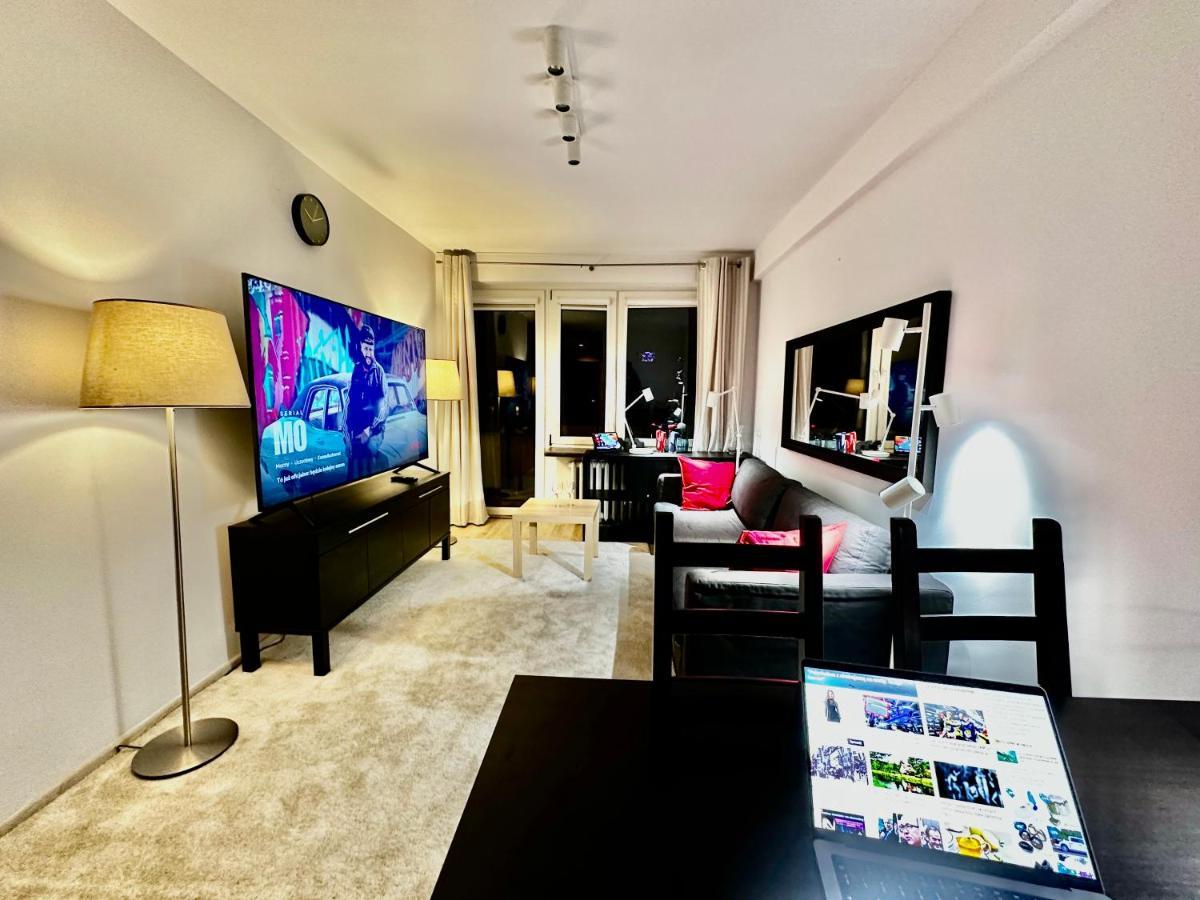 Decor 3 Metro Fast Wifi 1Gbs 80'Tv Hbo Disney Appletv Warszawa Zewnętrze zdjęcie