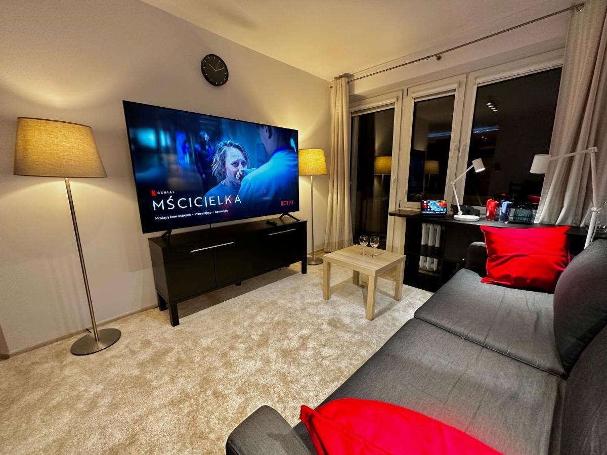 Decor 3 Metro Fast Wifi 1Gbs 80'Tv Hbo Disney Appletv Warszawa Zewnętrze zdjęcie